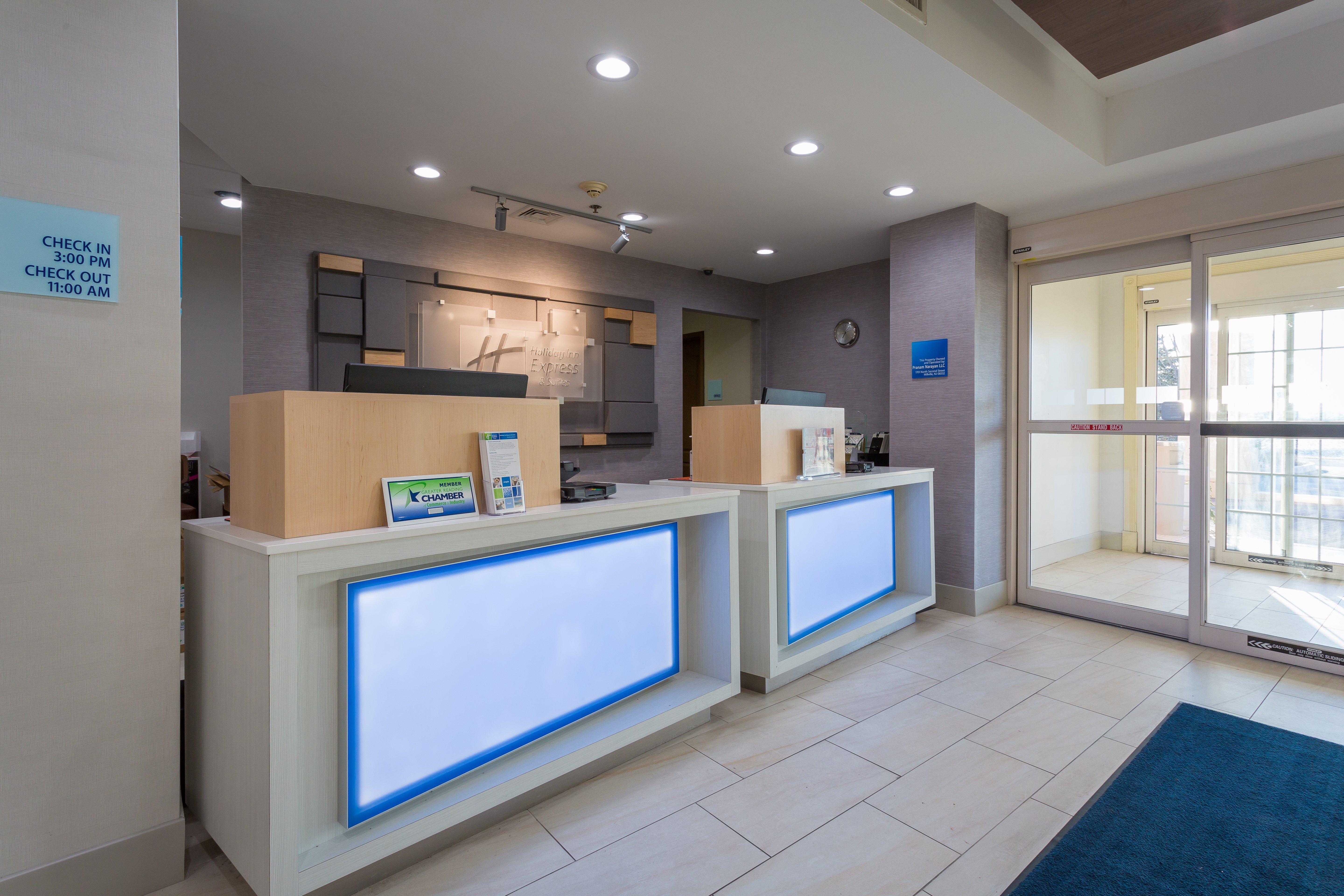 Holiday Inn Express Hotel & Suites Reading By Ihg מראה חיצוני תמונה