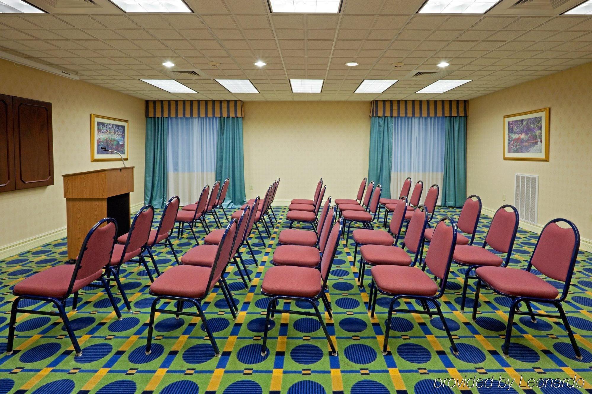 Holiday Inn Express Hotel & Suites Reading By Ihg מראה חיצוני תמונה