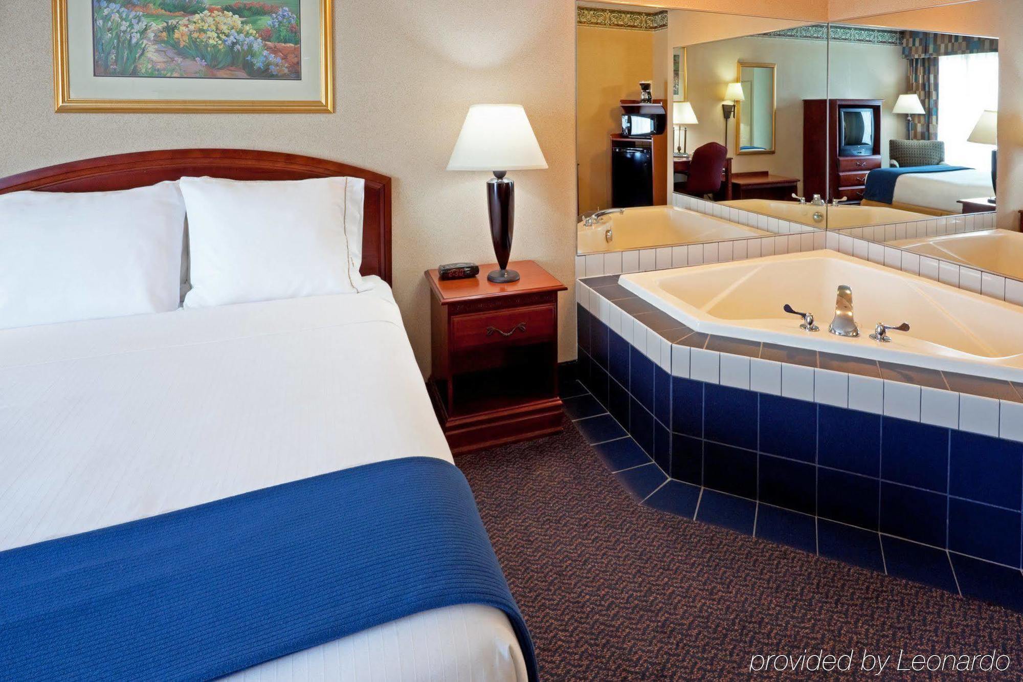 Holiday Inn Express Hotel & Suites Reading By Ihg מראה חיצוני תמונה