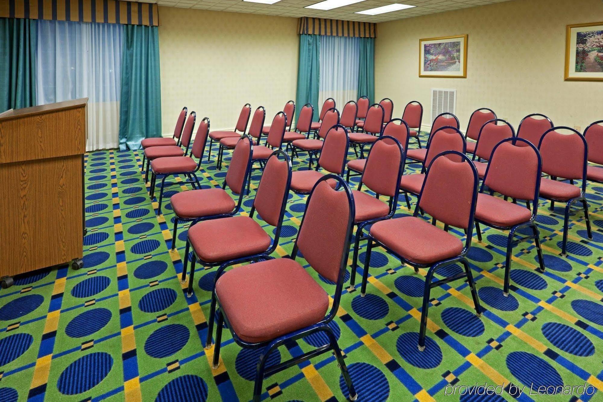 Holiday Inn Express Hotel & Suites Reading By Ihg מראה חיצוני תמונה